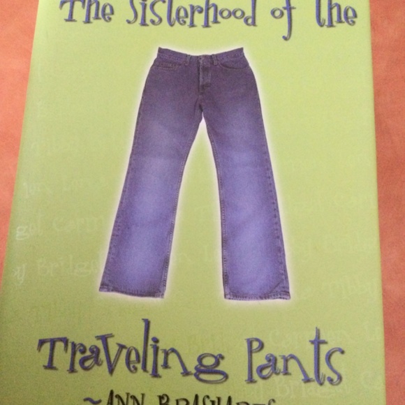 The Sisterhood of the Traveling Pants books - Picture 2 of 5